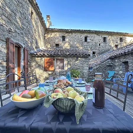 Appartement Chateau De La Favede By Interhome
