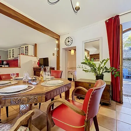 Appartement Chateau De La Favede By Interhome