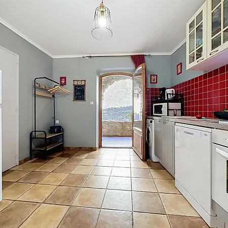 Chateau De La Favede By Interhome Appartement